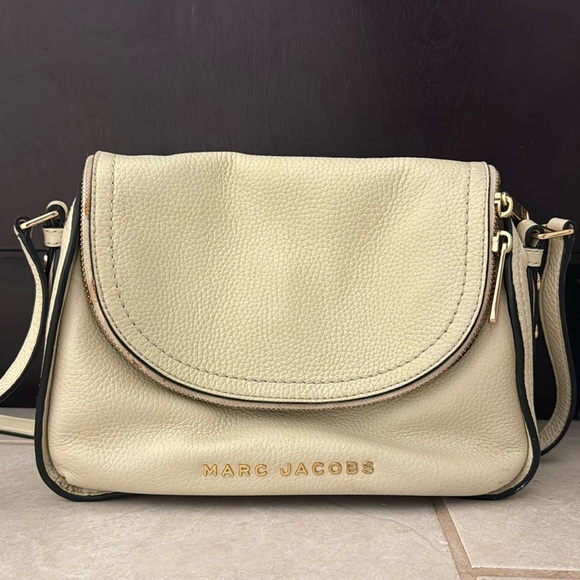 Marc Jacobs Handbags - • Marc Jacob crossbody